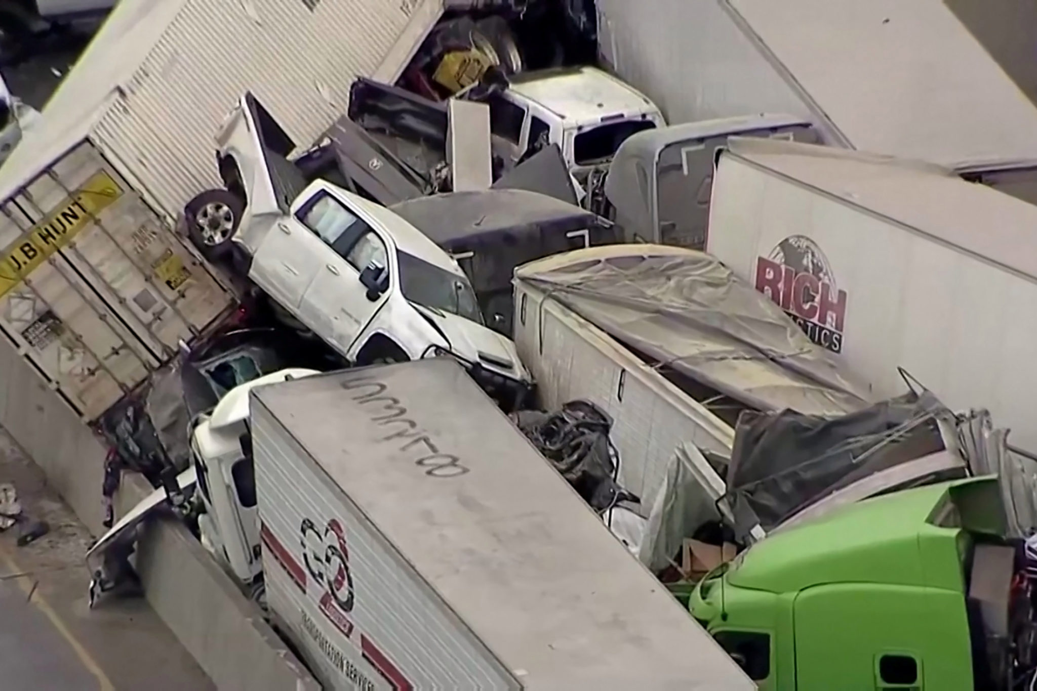 NTSB Investigating Fatal 133-Vehicle Fort Worth I-35 Truck Crash ...